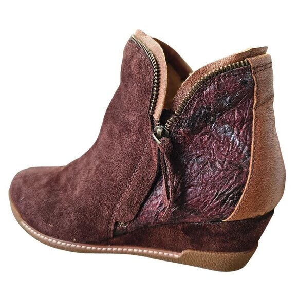 Hälsa Dana Ankle Wedge Bootie Womens 9 Brown Suede and Brown Leather Double Zip - Picture 1 of 14